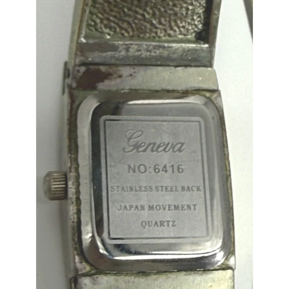 Geneva Elite 2pc Cuff Watch Set Silver Tone Greek Key Abstract Metal‎ Quartz